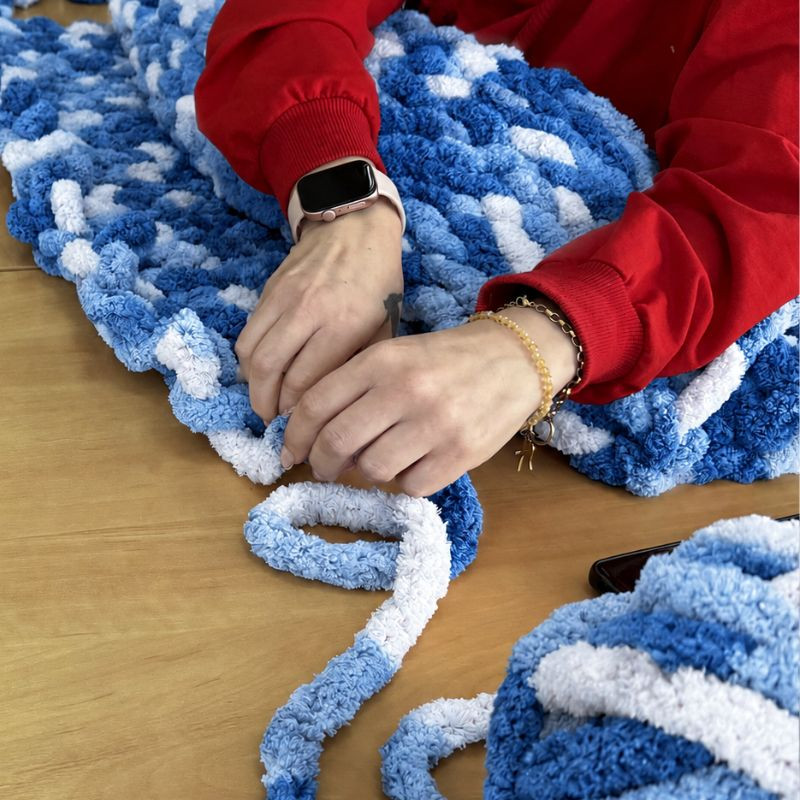 Włóczka chenille standard kolor nr 915 - 300g - produkt wyplatamy.pl 2