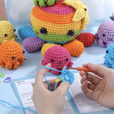 Zestaw do szydełkowania DIY – rodzina ośmiorniczek - produkt 2