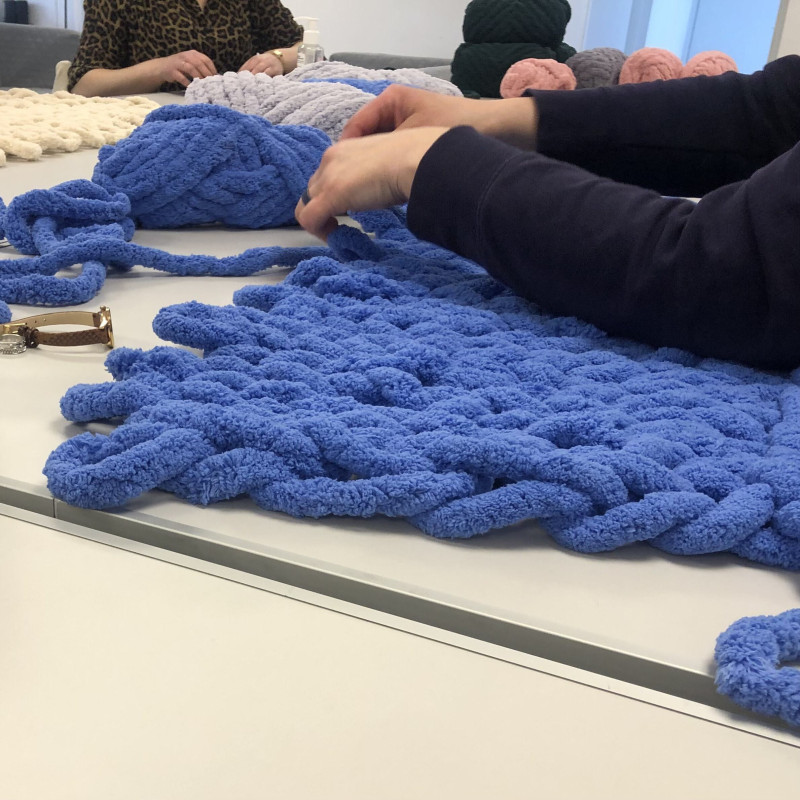 Włóczka chenille standard kolor nr 32 - 230g - produkt wyplatamy.pl 2