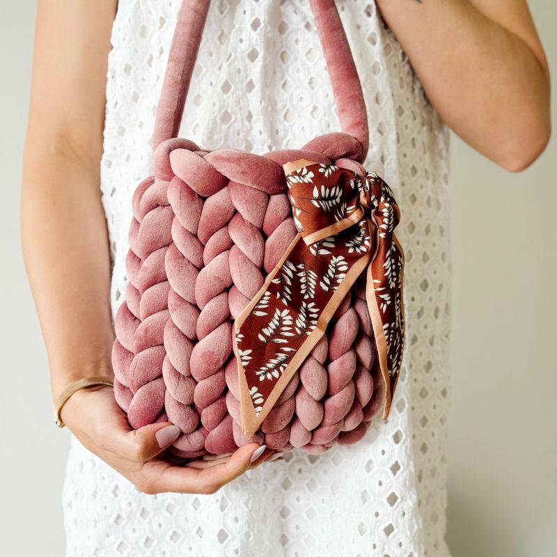 Chunky knit blanket